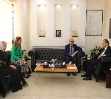 الرئيسية 0222 1 360x320